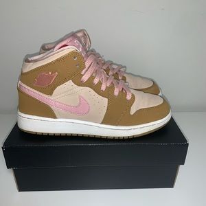 Nike air Jordan 1 “hare Jordan”